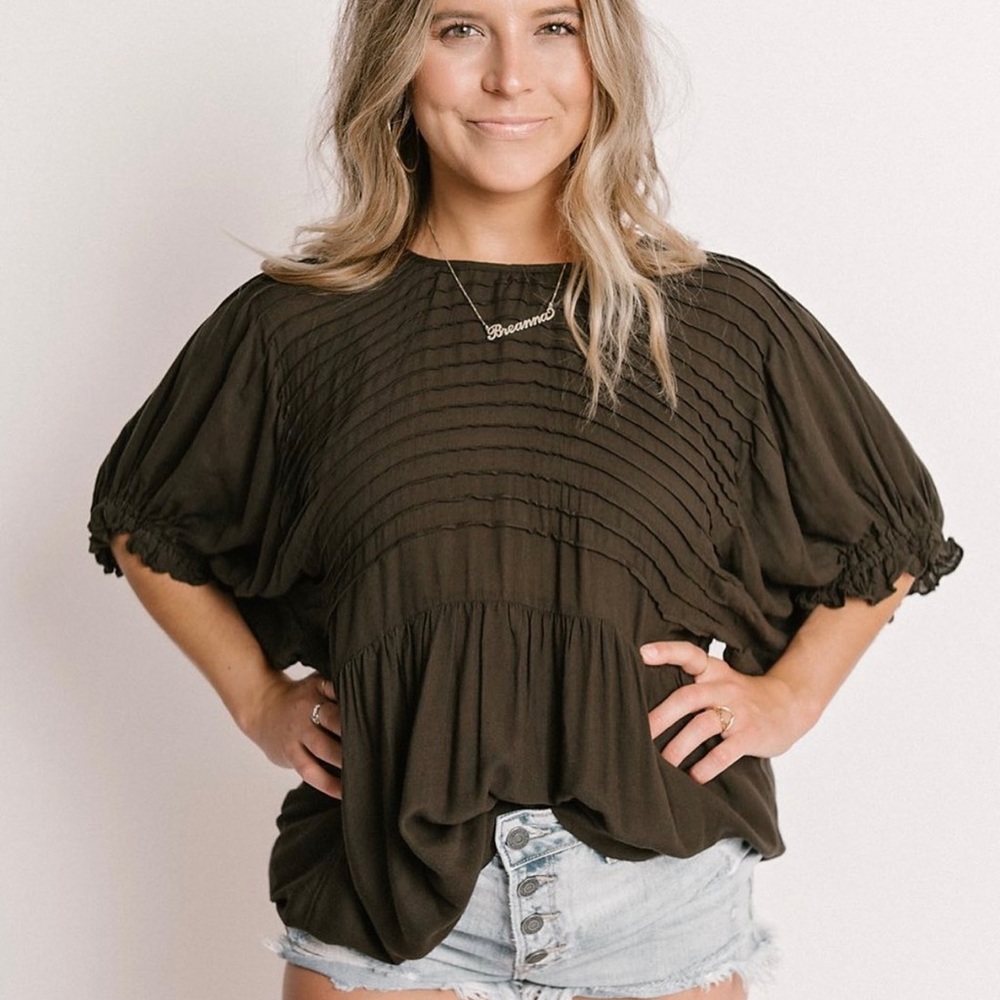 Black ruffle tee